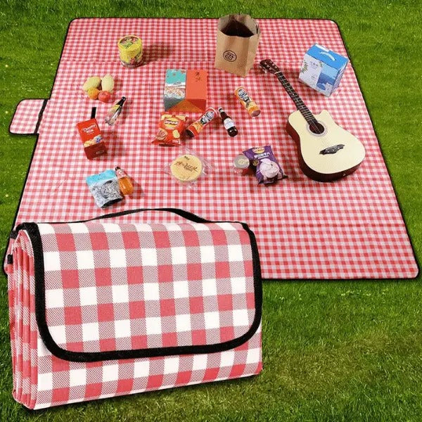 Waterproof Picnic Mat – Large Foldable Sandproof Gingham Blanket for Beach, Park, Camping & Outdoor Use